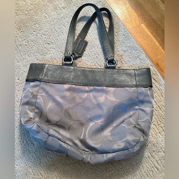 Coach Gray Studded Shoulder Bag! - Picture 3 of 7